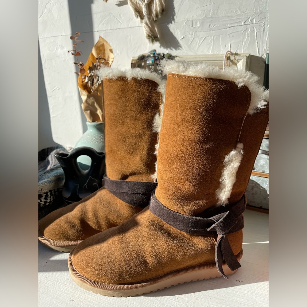 Koolaburra Tan Shearling Boots